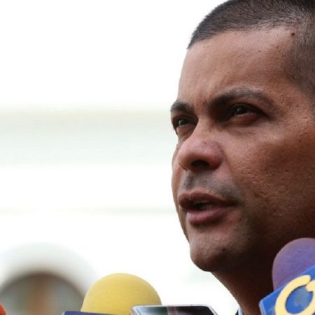 Omar Prieto, gobernador del estado Ziulia permanece hospitalizado en una clínica privada. (Cortesía)