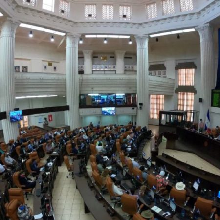 Tildan nueva ley nicaragüense que veta candidaturas como chiste de mal gusto