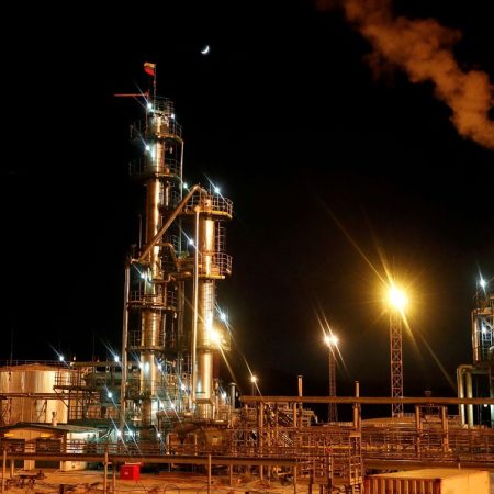 UE apunta al petróleo y los bancos rusos