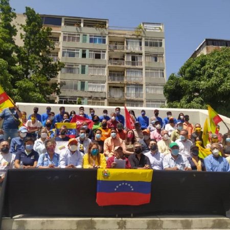 Oposición urge a retomar diálogo tras levantamiento de sanciones