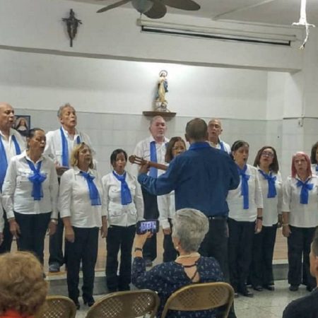 La agrupación en una de sus  presentaciones. (Foto cortesía).