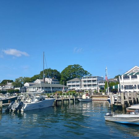 Fotografía de hoy, en el pueblo de Edgartown, estado de Massachusetts (EE.UU.).  Foto EFE