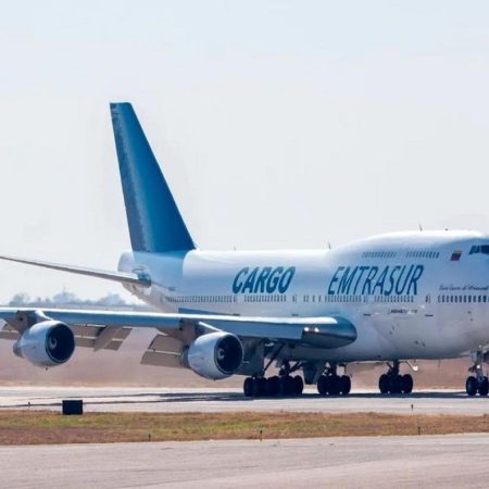Argentina inmoviliza un avión venezolano