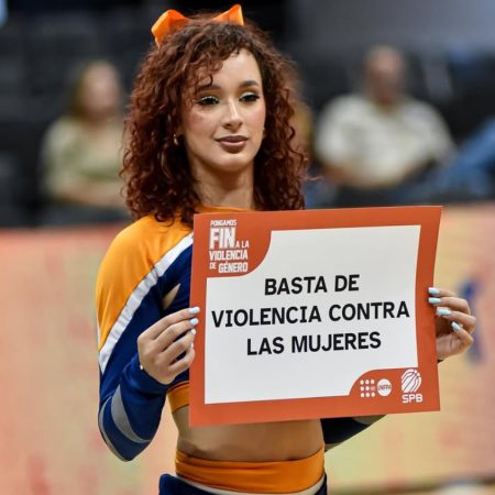 El juego naranja busca concientizar sobre la violencia de género y los femicidios en Venezuela, Fotografía: Prensa Trotamundos.