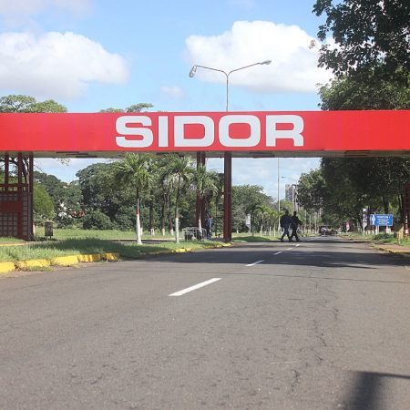 Abogado denuncia la detención de dos sindicalistas tras protestas en Sidor