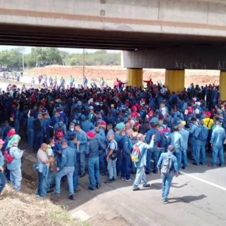Trabajadores de Sidor culminan protesta sin lograr acuerdos salariales con el Gobierno
