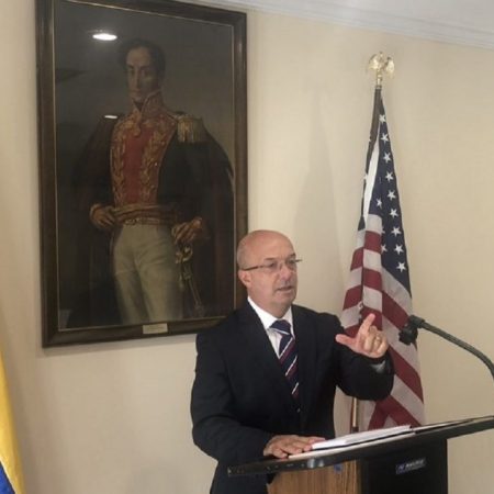 Simonovis garantizó continuar implacable contra los que apoyan a Maduro