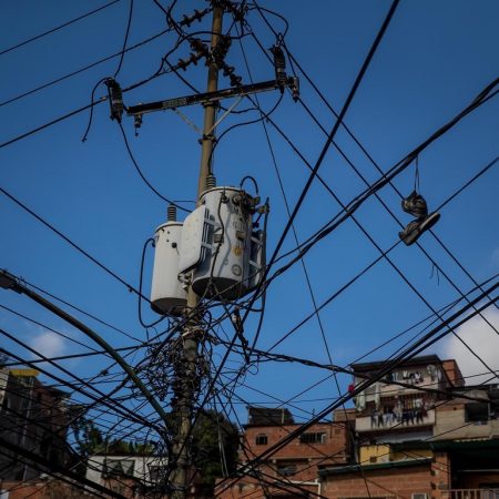 OVSP: 62% de venezolanos de 12 ciudades valora negativamente el servicio eléctrico