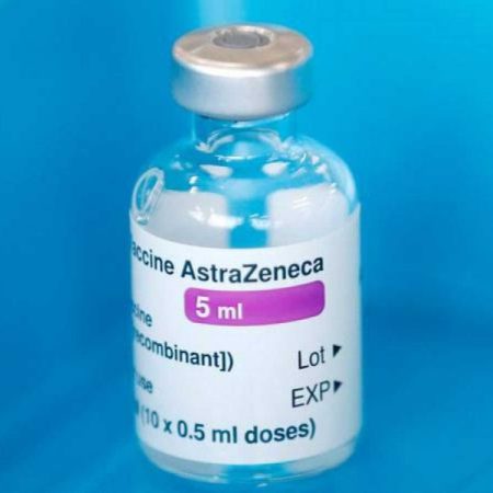 Expertos de OMS avalan la vacuna de AstraZeneca para los mayores de 65 años