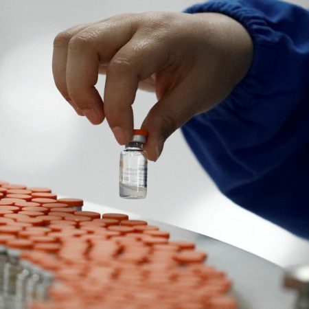 Brasil autoriza sexto ensayo clínico de una potencial vacuna contra la COVID