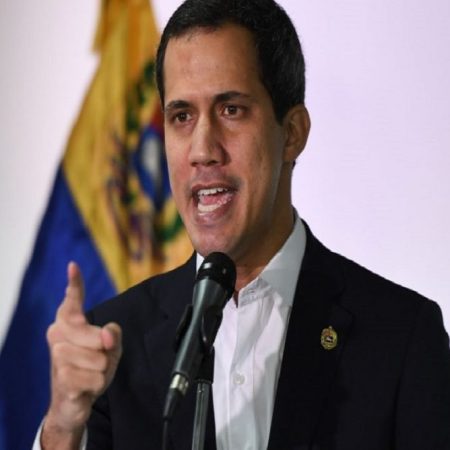 venezuelajuanguaido-1140x57020-88-00