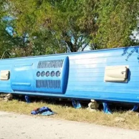 Vuelco de un autobús deja cuatro muertos y 28 heridos al este de Cuba