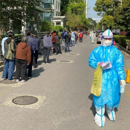 China enfrenta nueva situación, según supervisora de la directriz “cero COVID”
