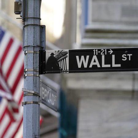 Wall Street encadena tres semanas de pérdidas por los temores a una recesión
